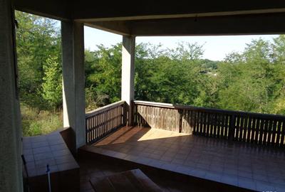 Casă cu 5 camere în Bulbucata