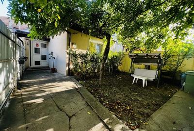 Casa cu 2 camere si curte - zona Mehala COMISION 0 % - 1
