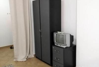 Garsonieră decomandată în Central - 2