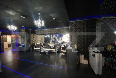 Spațiu comercial, de 224 mp, în Central - 8