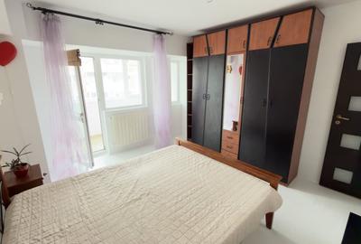 Apartament cu 4 camere semidecomandat, mobilat în Tei - 6