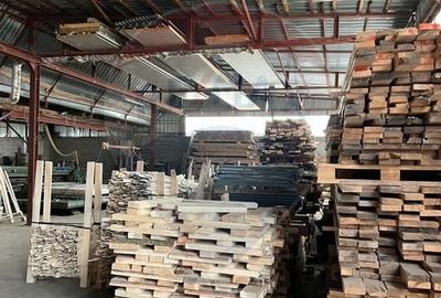 Spațiu industrial, de 7,756 mp, în Cerăt - 38