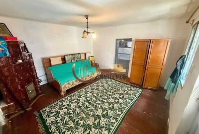 Casă cu 3 camere cu Teren 1000 Mp în Central - 2