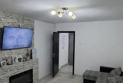 Apartament 3 camere , zona centrala - 1