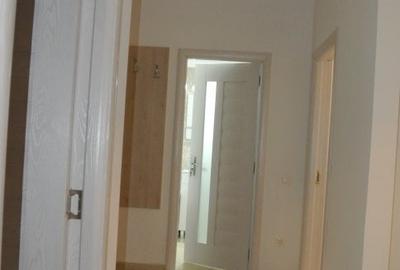 Apartament cu 3 camere semidecomandat, mobilat în Craiovei - 16