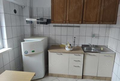 Apartament cu 3 camere decomandat în Central - 2