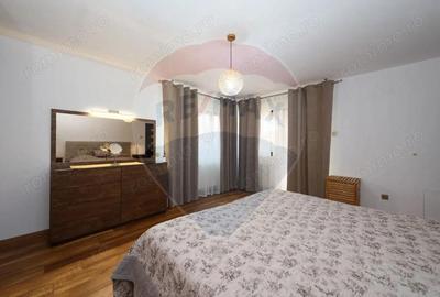 Casă cu Canalizare în Tărlungeni - 1