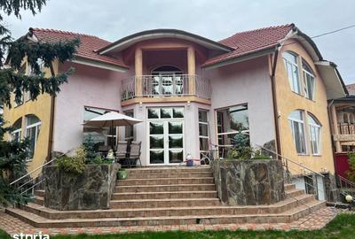 Casă cu 8 camere cu Teren 1000 Mp în Nufărul - 15