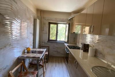 Apartament cu 2 camere decomandat, mobilat în Polonă - 19