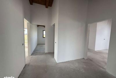 Casă cu 4 camere cu Teren 652 Mp în Nojorid - 15