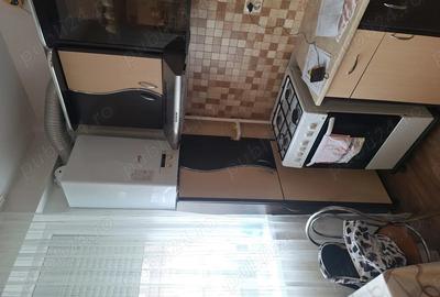 Apartament cu 2 camere decomandat în Vârteju - 1