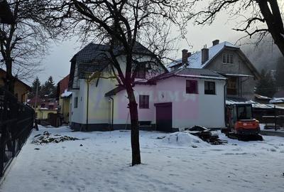 Casă cu 6 camere în Central - 2