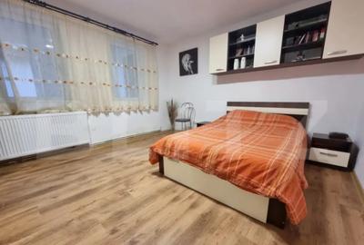 Garsonieră decomandată, mobilată în Mărăști