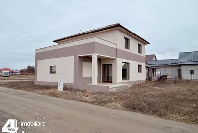 Casă cu 4 camere cu Teren 500 Mp în Central - 14