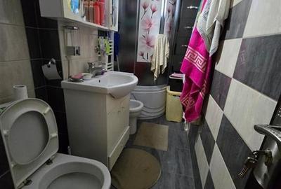 Etaj 1 - Mircea cel Batran - 2 camere model cu geam la baie - 8