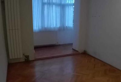 Apartament cu 3 camere semidecomandat în Ultracentral - 3