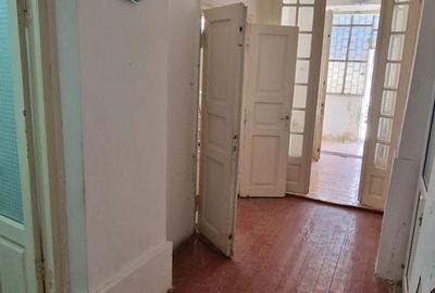 Apartament cu 4 camere decomandat în P-ța Ovidiu - 13