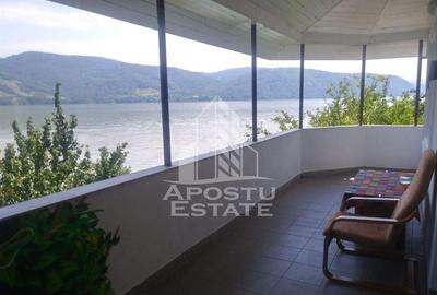Casa individualapretabil pensiune pe Clisura Dunarii - 4