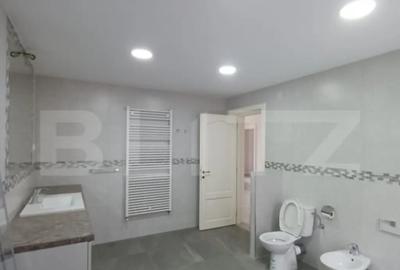 Casă cu 5 camere cu Teren 1590 Mp în Luna - 7