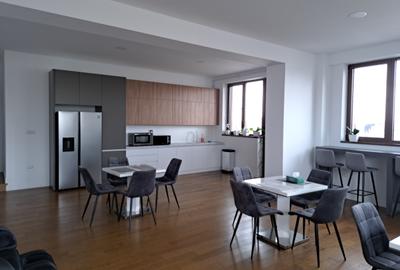 APARTAMENT 4 CAMERE - 2