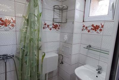 Garsonieră decomandată în Titan - 5