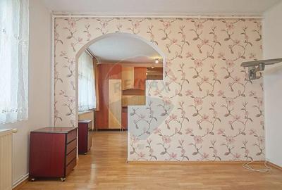 Apartament 2 camere renovat, central, Zona ISR, Ra?nov - 10