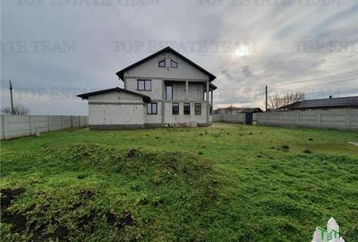 Casă cu 6 camere cu Garaj în Ciocârlia - 5