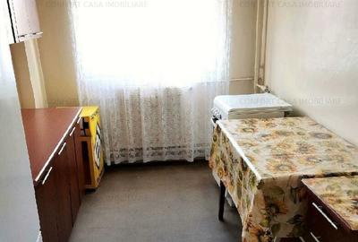 3 camere constructie 1992 etaj 1 Lacul Tei - 4