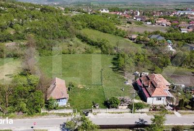 Casă cu 2 camere cu Teren 4700 Mp în Bonț - 6