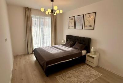Apartament cu 2 camere, mobilat în Tractorul - 3