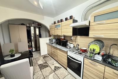 Apartament cu 2 camere semidecomandat, mobilat în Cetate - 2