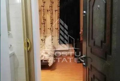 Garsonieră nedecomandată în UMT - 1