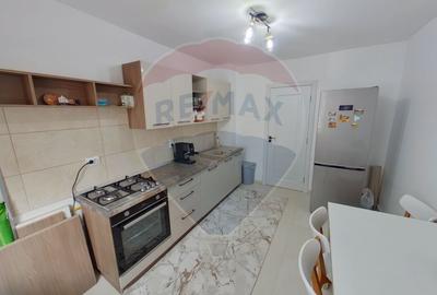 Apartament cu 3 camere de vanzare in zona Est - 3