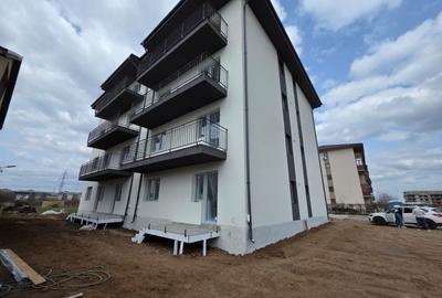 Apartament cu 2 camere decomandat în Fundeni - 11