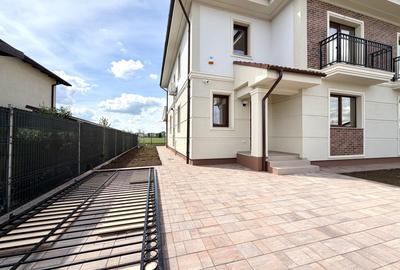 Duplex cu 5 camere cu Canalizare în Dumbrăvița - 1