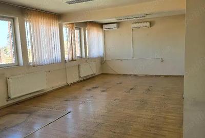 Spațiu comercial, de 500 mp, în Central - 14