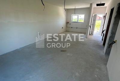 Duplex cu 3 camere cu Canalizare în Moșnița Nouă - 1