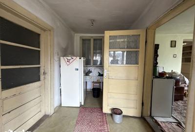 Casă cu 3 camere cu Canalizare în Central - 3