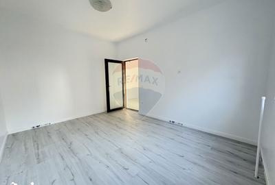 Casă cu 3 camere cu Teren 254 Mp în Valu lui Traian - 11
