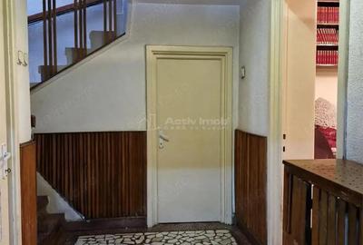 Casă cu Teren 217 Mp în Ultracentral - 1