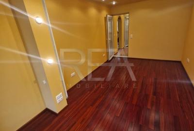 Apartament cu 3 camere la 13 minute de mers pe jos de metroul 1 Decembrie 1918 - 12
