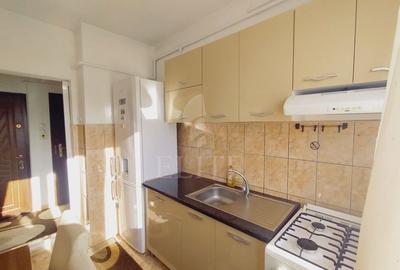 Apartament cu 2 camere semidecomandat, mobilat în Central - 14
