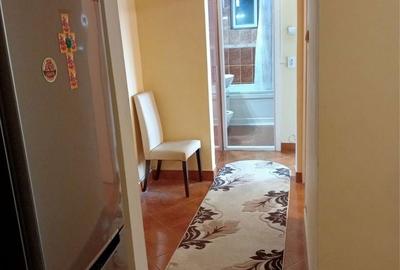 Apartament cu 3 camere decomandat în Popoveni - 2