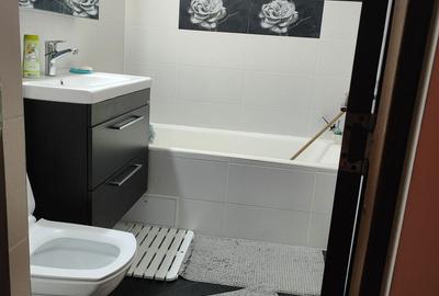 Apartament cu 3 camere decomandat în Traian - 4