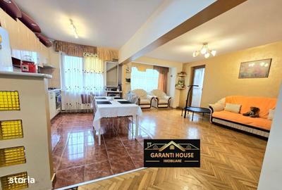 Apartament cu 4 camere decomandat în Nord