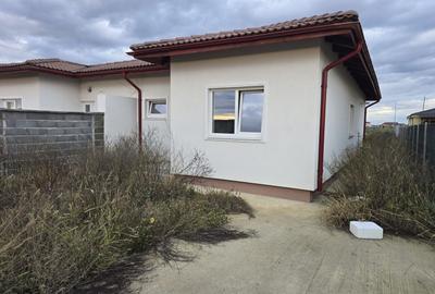 Duplex cu 3 camere cu Teren 330 Mp în Moșnița Nouă - 1