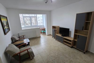 Apartament cu 2 camere, mobilat în Central - 2