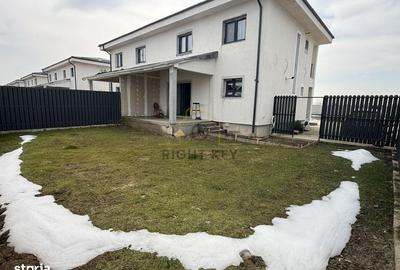 Casă cu 5 camere cu Canalizare în Clinceni - 17