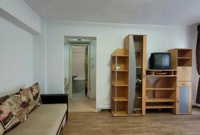 Apartament cu 3 camere semidecomandat, mobilat în Inel I - 1