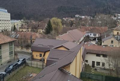 Casă individuală cu 6 camere cu Canalizare în Central - 11